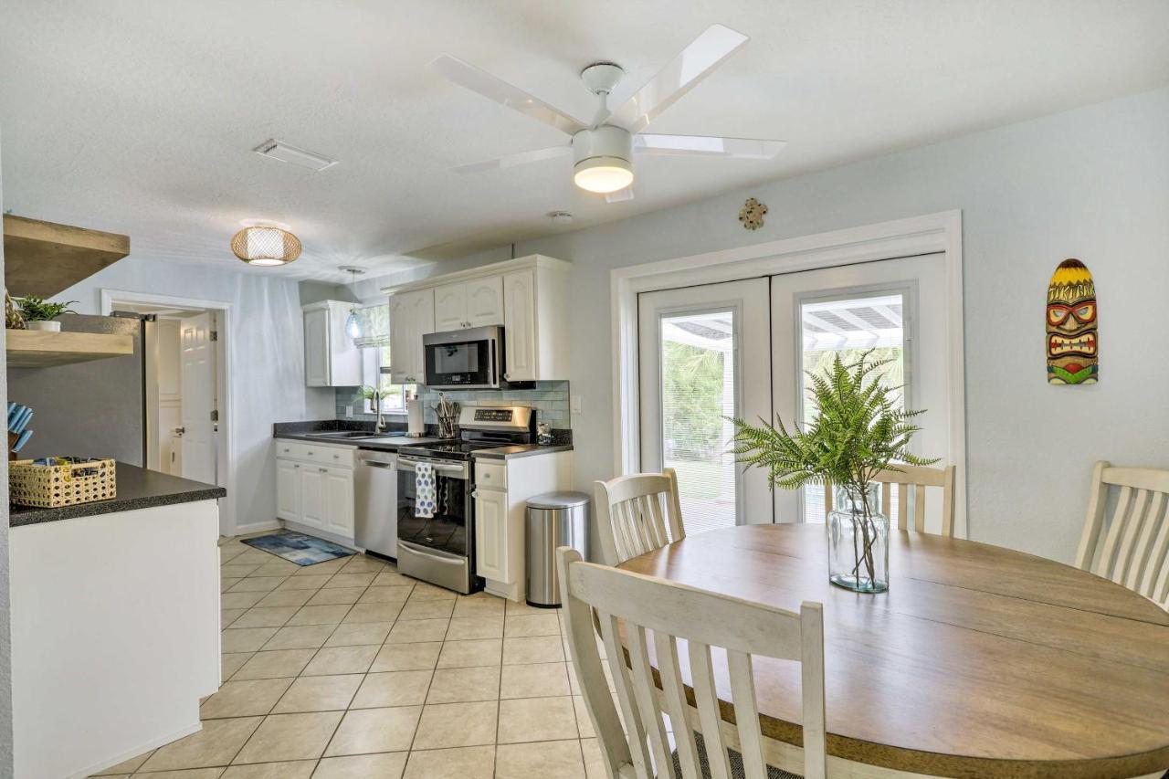 Merritt Island Home Fire Pit And Canal Access! Exterior foto