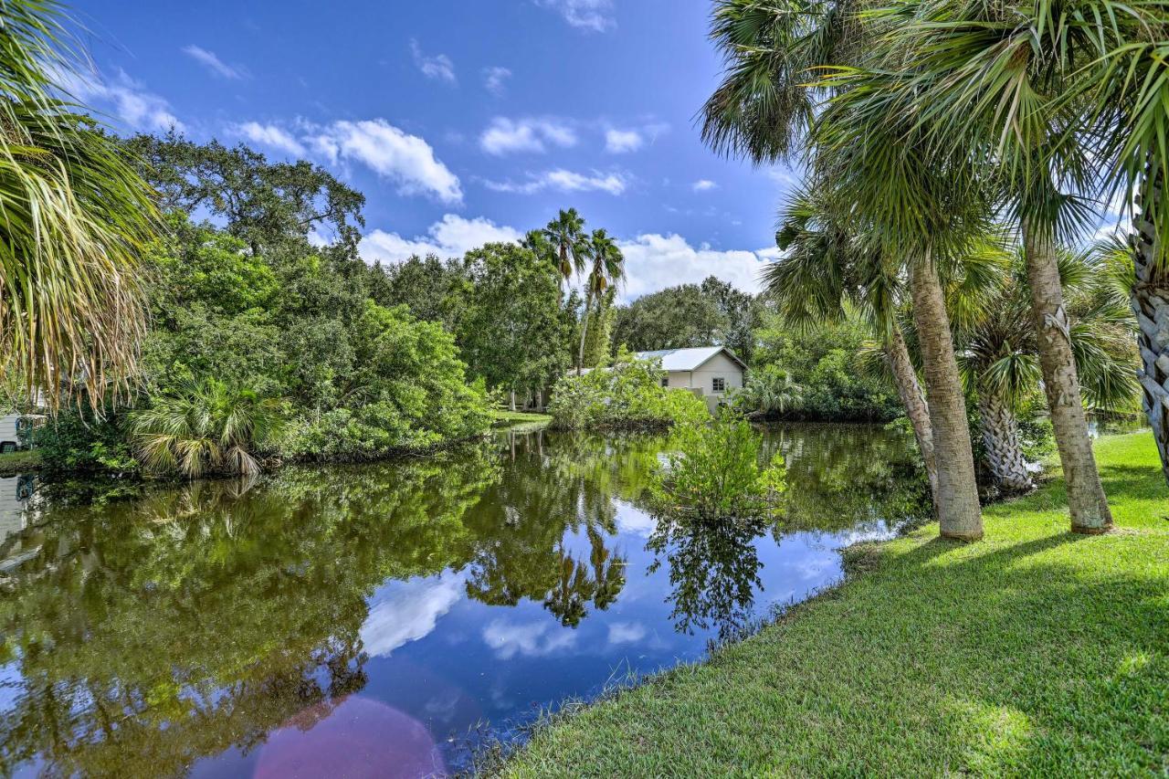 Merritt Island Home Fire Pit And Canal Access! Exterior foto